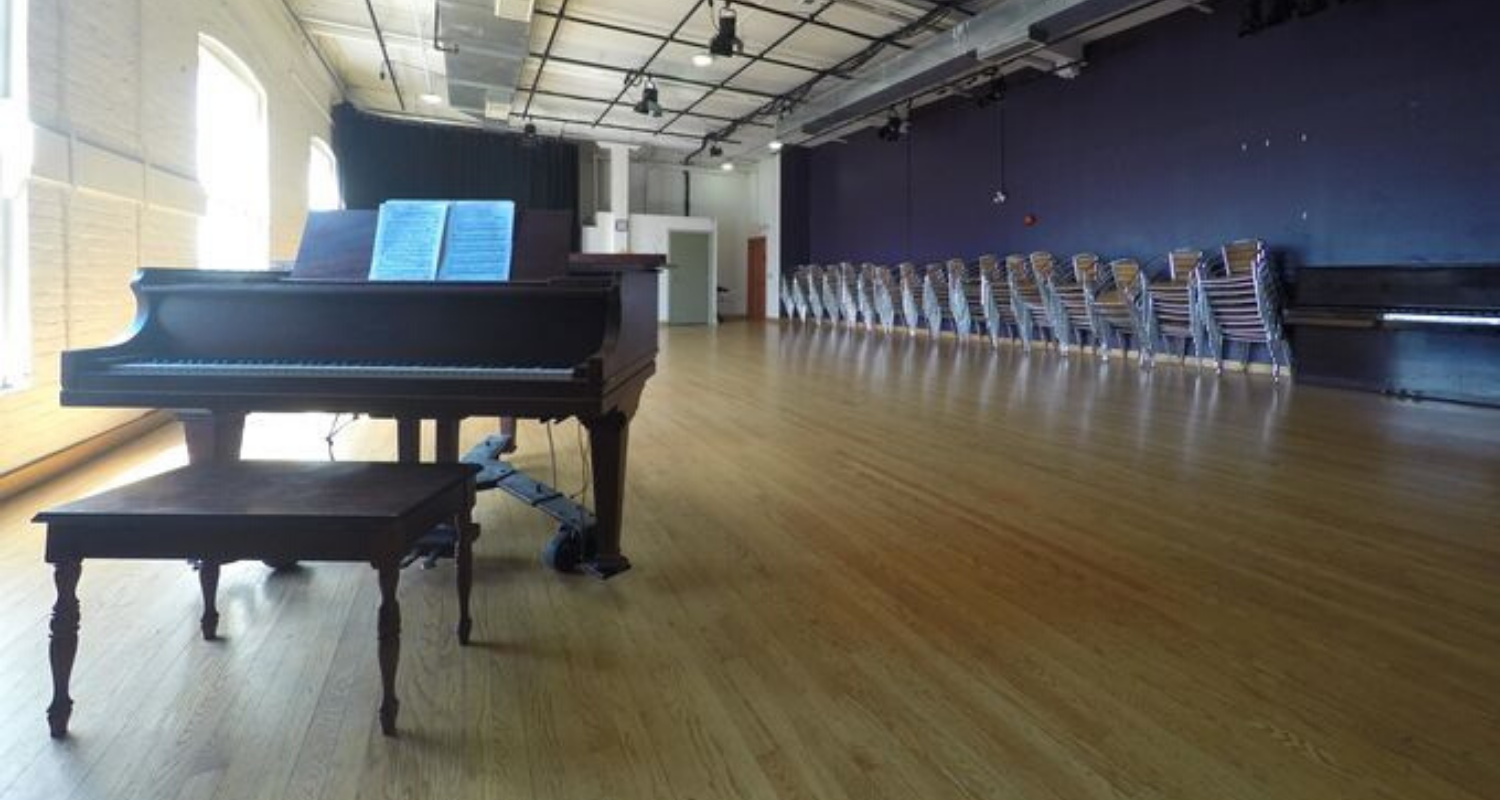35 Alternate Studio Image Tapestry Opera Studio Image